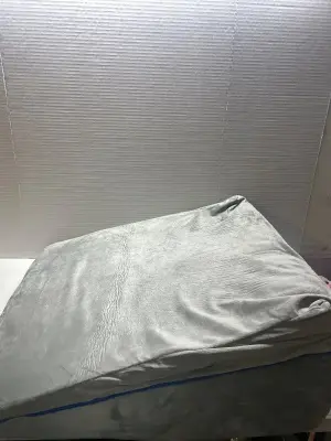 Wedge pillow