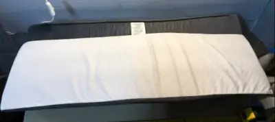 2 long cushions