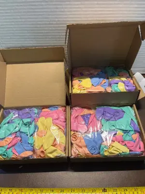 3ct box of balloons