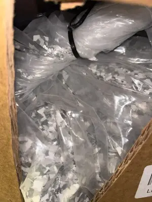 40 lbs of epoxy resin chips