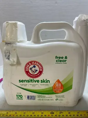 170 fl oz of arm n hammer laundry detergent