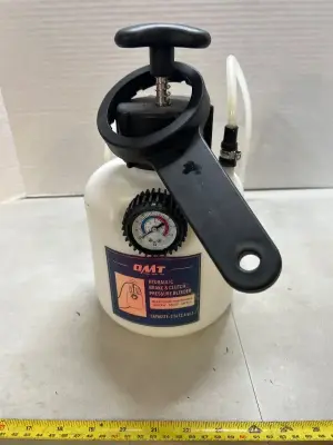 hydraulic brake and clutch pressure bleeder as is