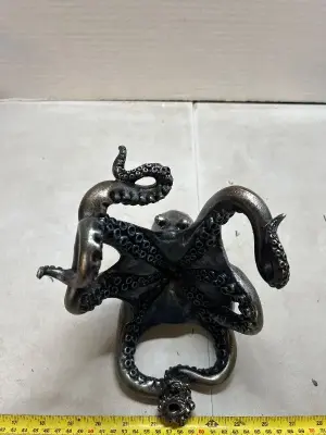octopus wine holder