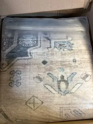 surface rug uknown size