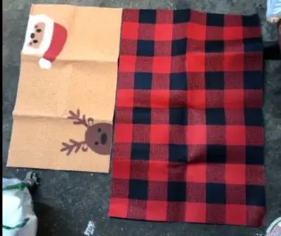 2 pc Christmas door mats