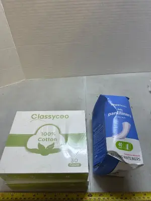 40 pack of daily panty liners 230 packs of 100% cotton compressed towels