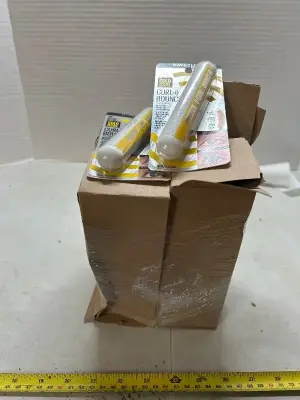 eight Maybelline, very black curl bounce mascara