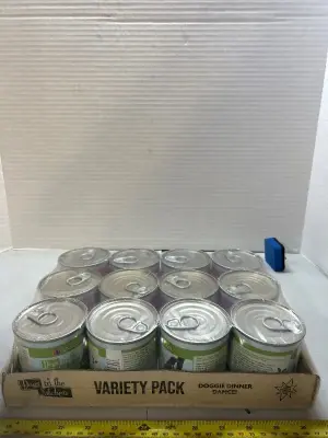 12. Pack of dogs in the kitchen, variety pack, canned dog food.