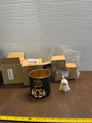 2ct candle holder & 4ct ghost handmade candles