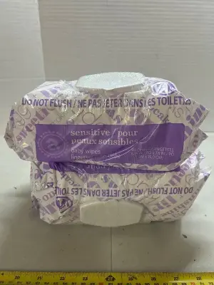 3 90 pack of sensitive baby wipes
