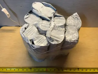 5 bags of plastic cups