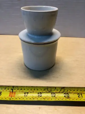 Candle wax warmer/ holder