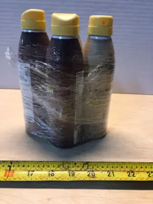 2 cans sunscreen spray 50spf , 2 cans sunscreen spray 30spf exp12/26/2024