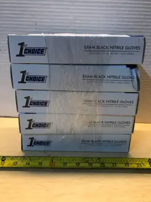 5 boxes Size M black latex free gloves 100 each glove