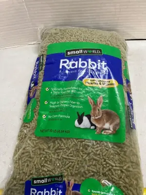 10 pounds of rabbit pellet food
