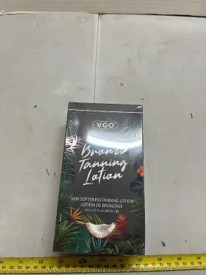 10.15 fluid ounces of bronze tanning lotion