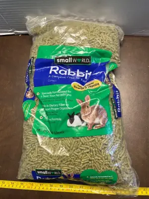 10 LB rabbit feed