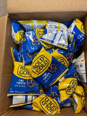 box of rold gold pretzel exp dec/2025