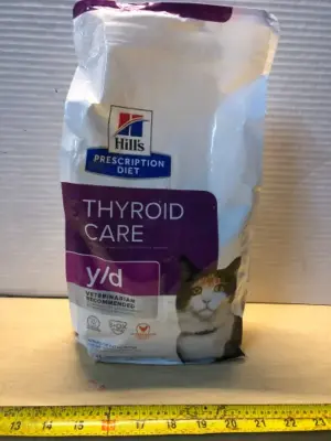 4lb thyroid care prescription diet cat food exp:01/2026
