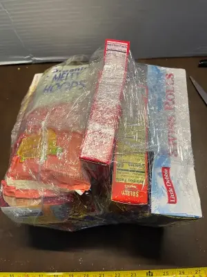 bundle of variety snacks (mostly in date)