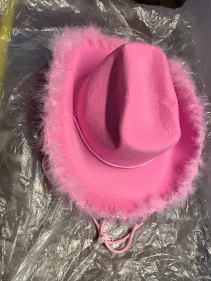 pink cowgirl hat
