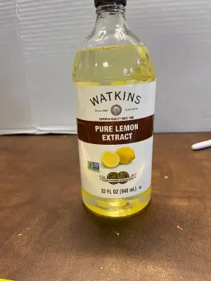 pure lemon extract 32FL.OZ exp 04/2028