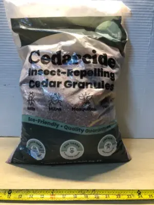 21 liters cedar code insect repelling cedar granules covers up to 3,500 sq ft