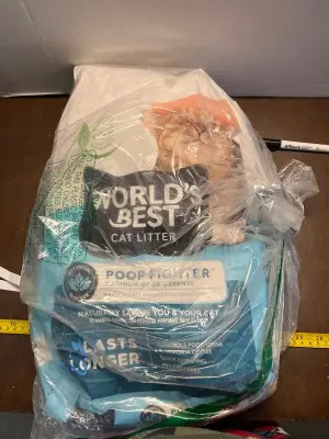 World best cat litter 15 LB( opened)