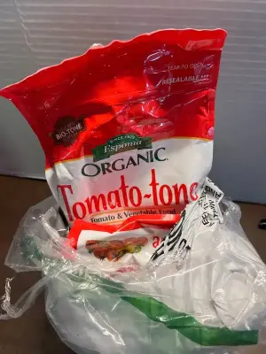 two bags of tomato – tone