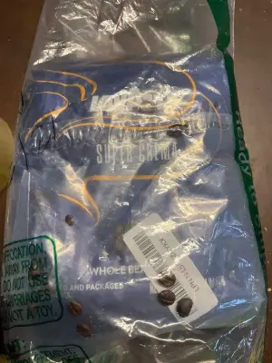 super creme whole bean coffee (opened)