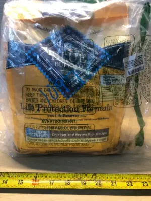 5lb (opened) blue buffalo small breed  life protection dog food exp:04/06/2027