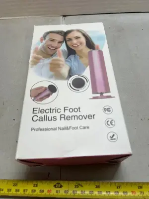 Electric foot callus remover