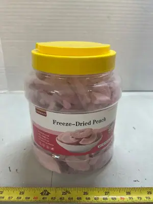 8.81 ounces of freeze dried peaches
