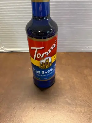 blue raspberry flavored syrup 750ml