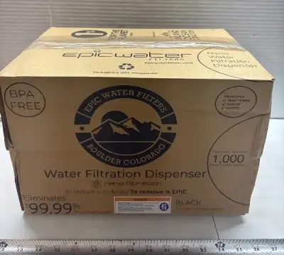 Water filtration dispenser