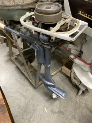 Evinrude Outboard Motor (Possibly Locked up)