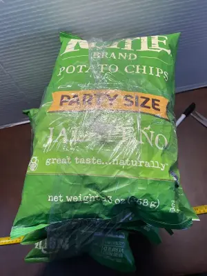 6ct party size jalapeño kettle potato chips