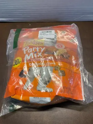 friskies party mix exp oct/26