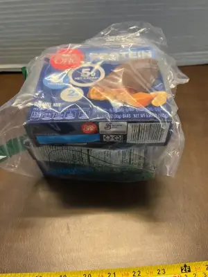 3ct protein chewy bars (mostly in date)