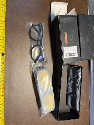 2ct 4pack reading glasses , 1ct golf sunglasses