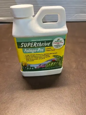 19ct super thrive foliage-pro plant food