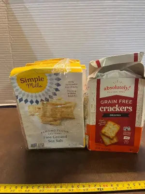 4ct almond flour crackers , grain free crackers (in date)