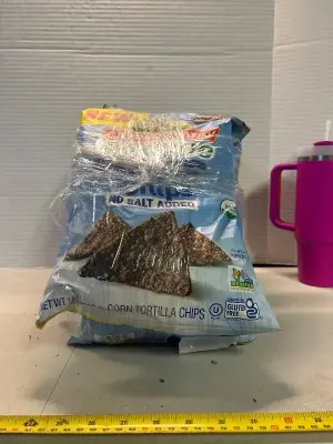 lot of garden of eating organic blue chips no salt added best if used by February 2026