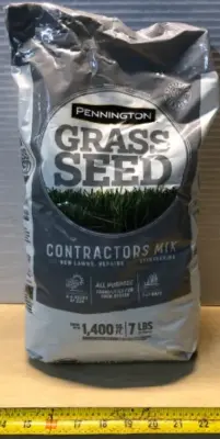 7lbs Pennington grass seed contractor mix covers up to 1,400 sq ft