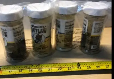 2 packs Dan-O’s outlaw butter steak seasoning and butter dust exp:08/11/2027