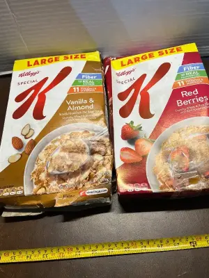 vanilla & almond & red berries kelloggs cereal