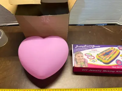 8.6in valentines heart decor, braiding friendship bracelets