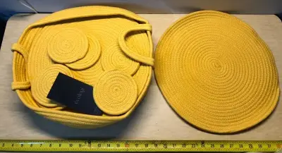 2 packages 6 placemats,6 coasters, 6 napkin holders, one holder