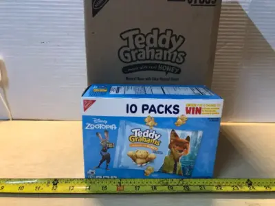 Box of 4 boxes of teddy grahams 10 packs per box exp:05/11/2026