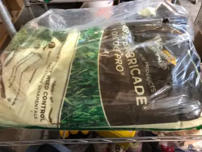 40lb professional turf products barricade weed control (opened)